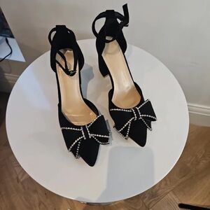 Source Unknown Elegant Black Heels with Sparkling Bow